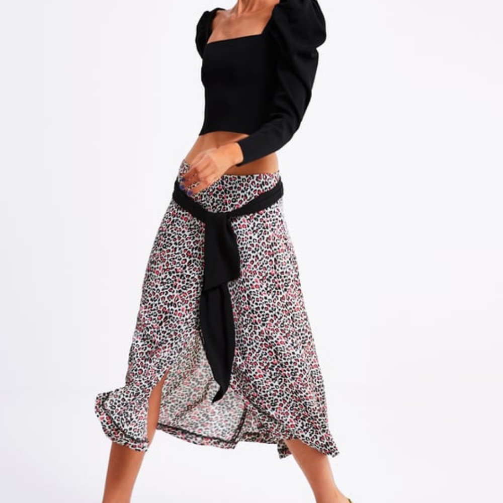 Flowy Animal Print Skirt - Picture 4 of 8